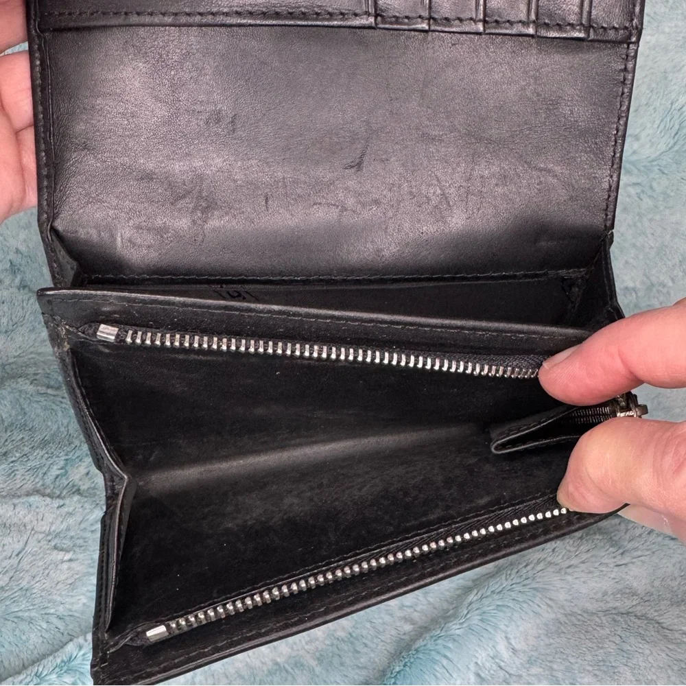 Two (2) Vintage Coach signature Wallets, black & grey and brown & tan 1 dust bag - Picture 10 of 15